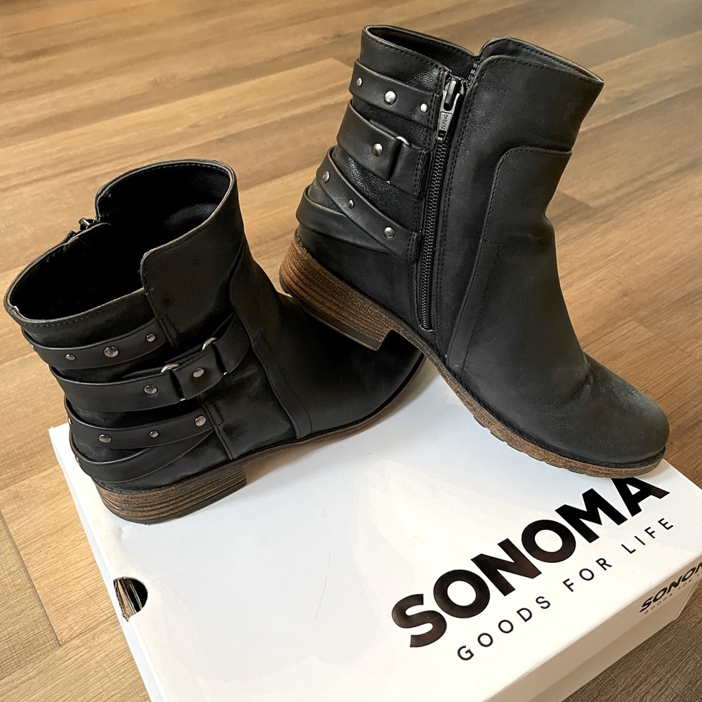 Boots size 7